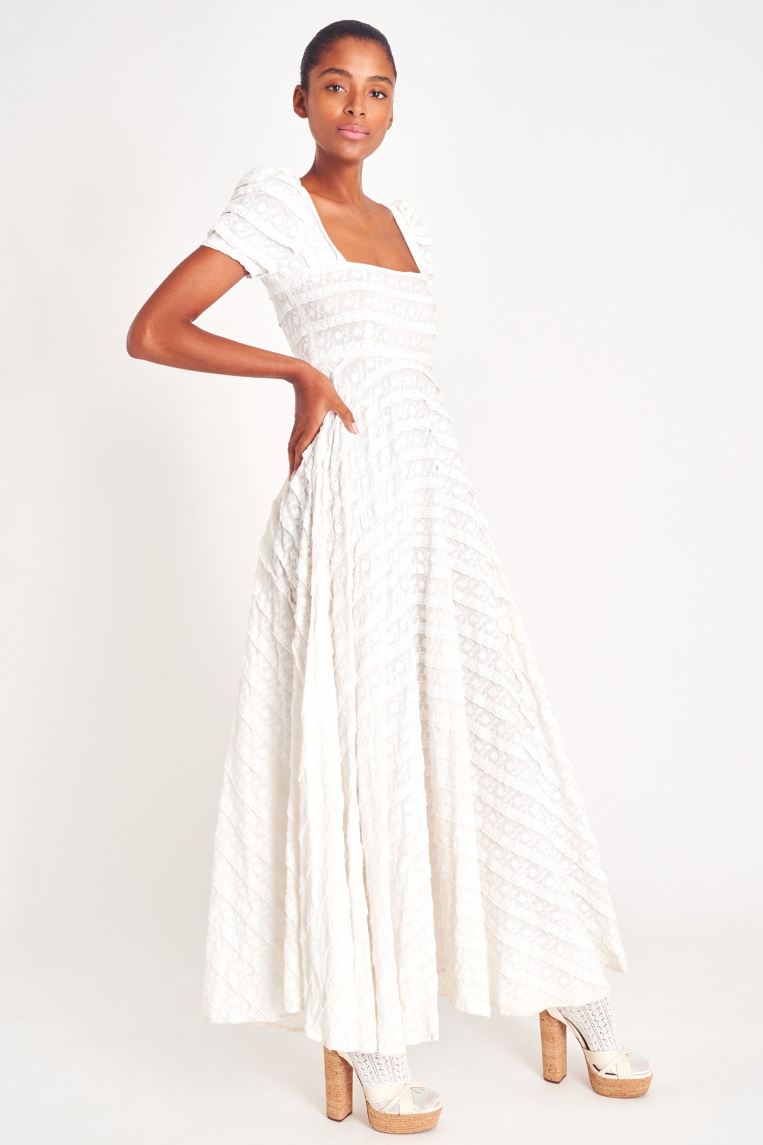 White maxi 2024 midi dress