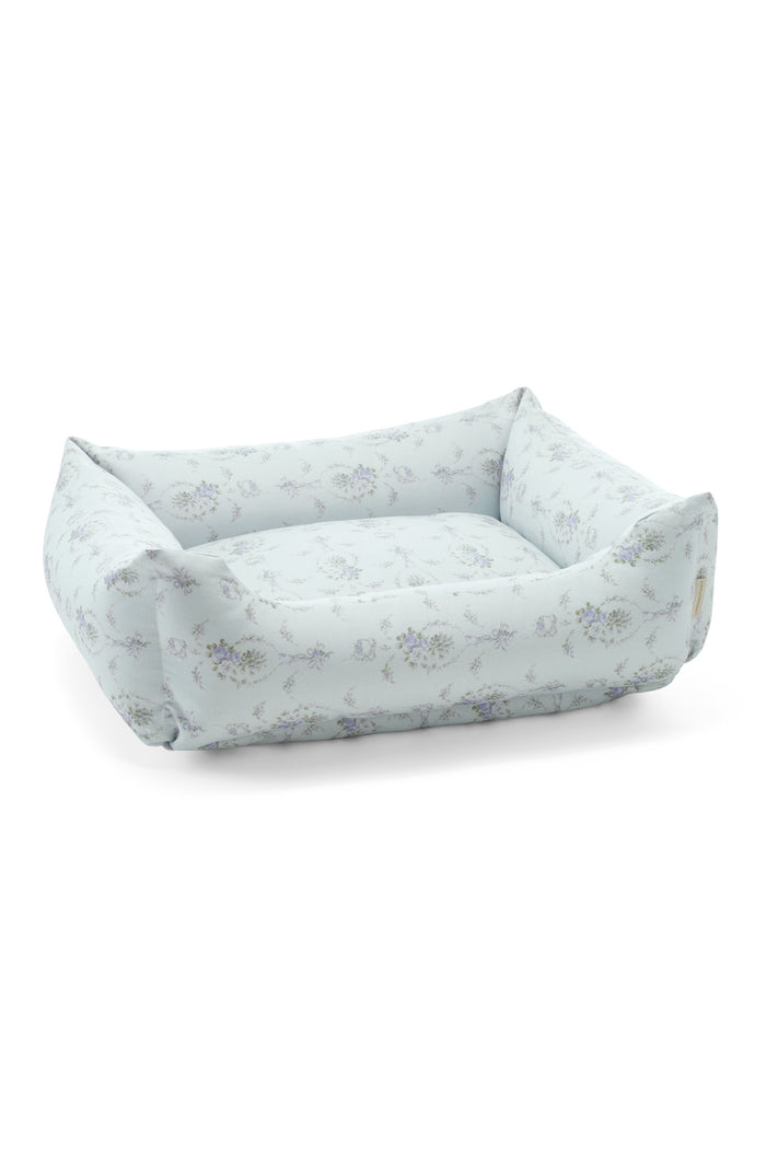 Introducing a vintage-inspired print, dog bed in a soft blue shade, crafted from high-quality linen