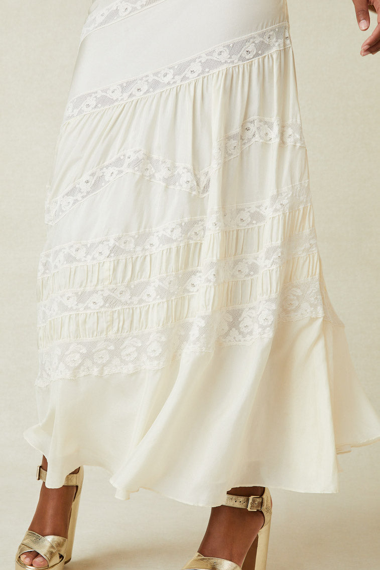 White maxi 2024 skirt 6.5